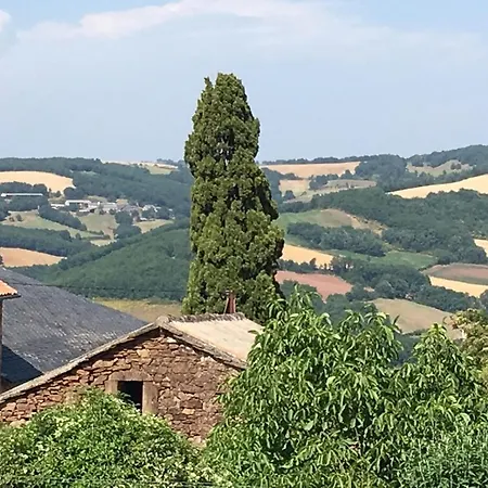 La Maison Bleue Canelle * Laval-Roqueceziere
