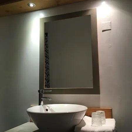 La Maison Bleue Canelle *