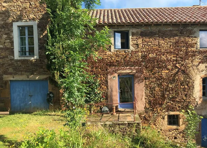 La Maison Bleue Canelle 펜션 Laval-Roqueceziere