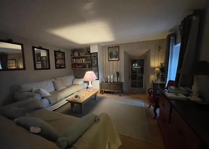 La Maison Bleue Canelle 펜션 *